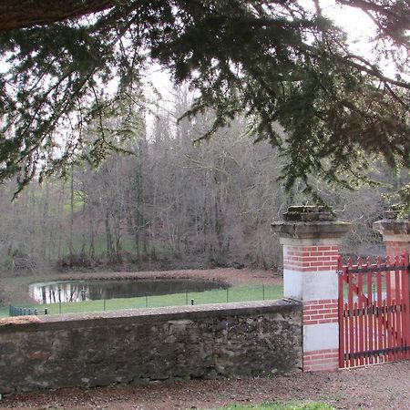 Chateau Lezat - Chambres D'Hotes La Souterraine Eksteriør bilde
