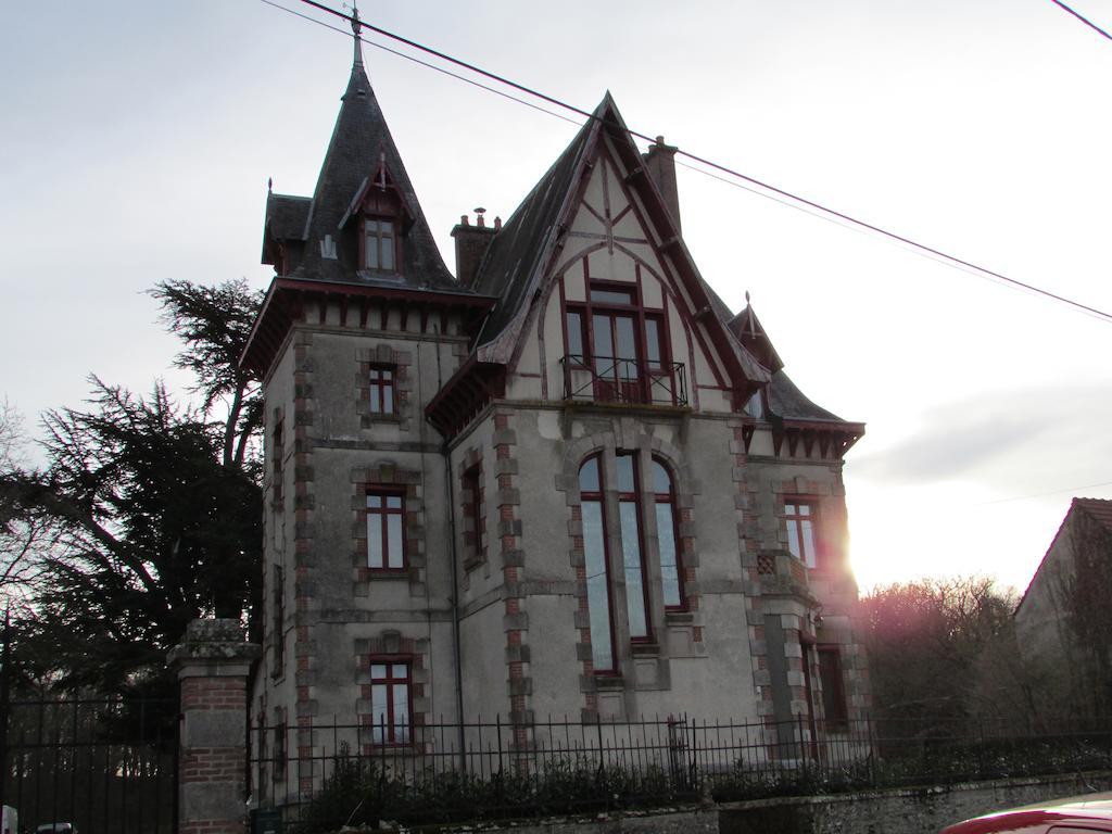 Chateau Lezat - Chambres D'Hotes La Souterraine Eksteriør bilde